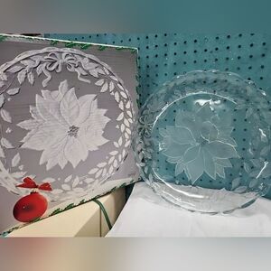 Vintage Wp&G Holiday Bouquet Crystal Platter Frosted Poinsettia 26" Diameter 1"